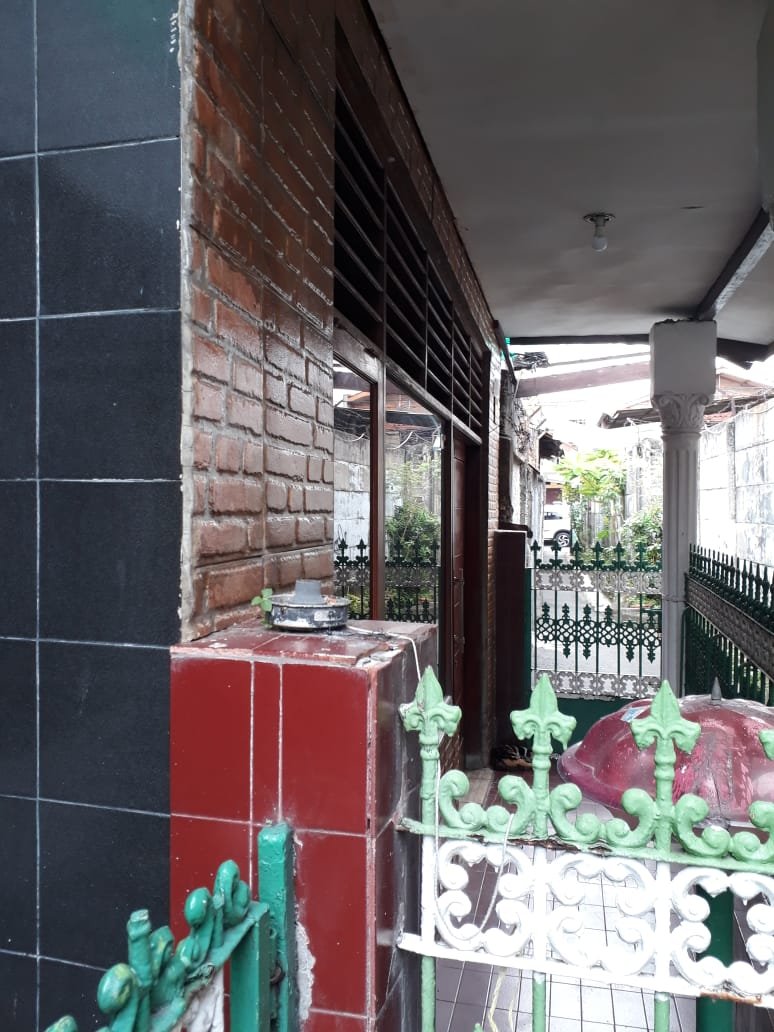 DIJUAL RUMAH 2 LANTAI LOKASI STRATEGIS JALAN CUCAKRAWA BUKIT DURI PUTERAN, TEBET JAKSEL DEKAT STASIUN KA TEBET DAN MANGGARA, DEKAT TEMPAT KULINER TEBETI - 2