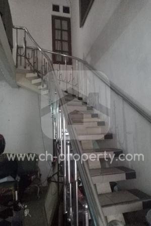 Rumah lokasi strategis 5KT di Joglo, Jakarta Barat - 3