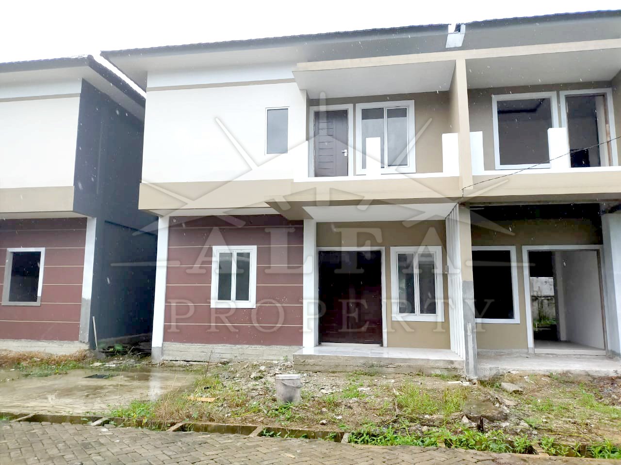 Rumah Komp. Spring Park, Pontianak, Kalimantan Barat - 2