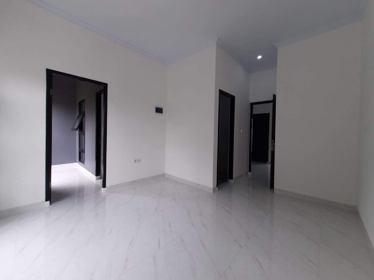 Dijual Rumah Kav.15 Cluster Ray House Residence Jagakarsa Jakarta Selatan - 3