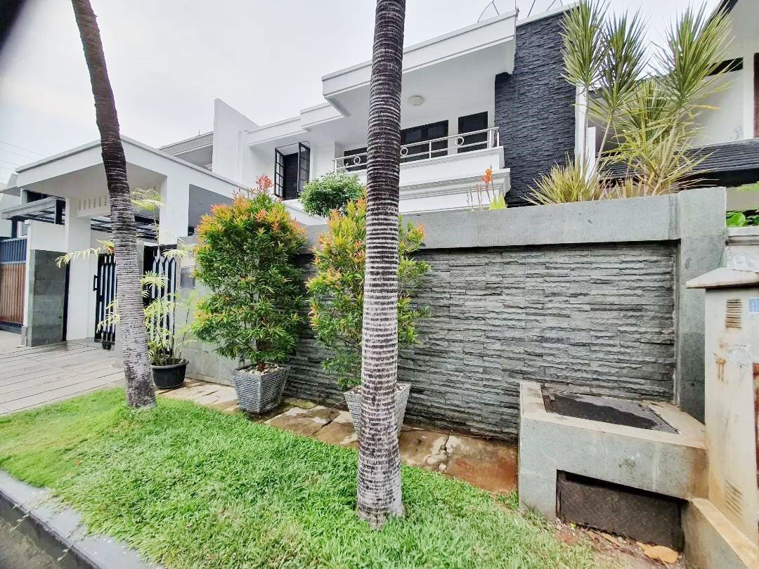 Dijual Rumah Mewah 2,5 Lantai di Rawamangun Dekat UNJ dan Kantor BPKP Pusat - 4