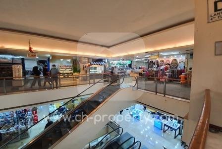 Kios super strategis di Kuningan, Jakarta Selatan - 2