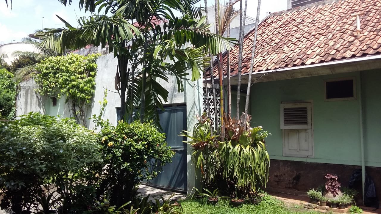 Rumah di komplek Elite di Darmawangsa Jakarta Selatan - Murah - 4