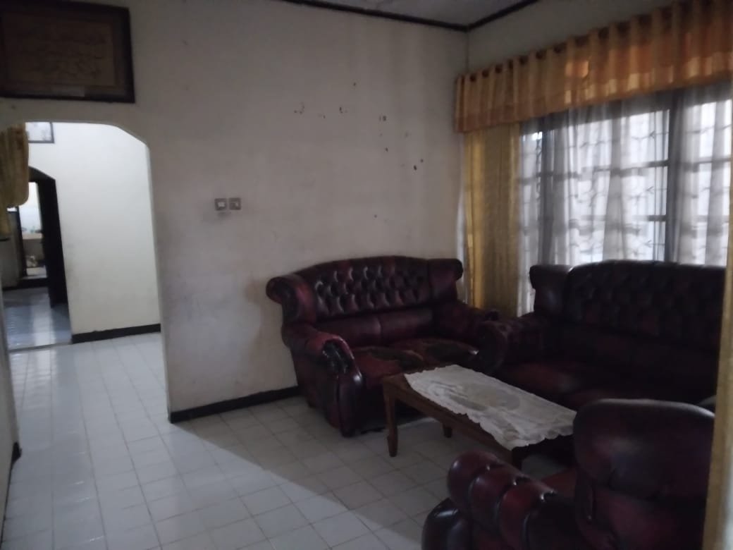Rumah murah di kawasan usaha di Petukangan Utara Jakarta Selatan - 4