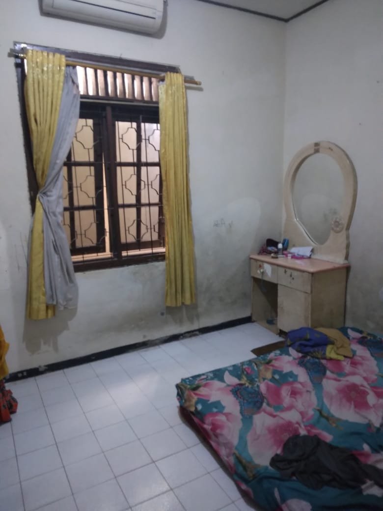 Rumah murah di kawasan usaha di Petukangan Utara Jakarta Selatan - 3