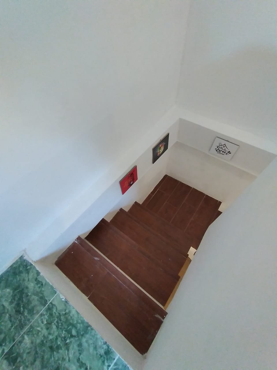 Dijual Rumah Baru Desain Klasik Minimalis di Utan Kayu Matraman - 11