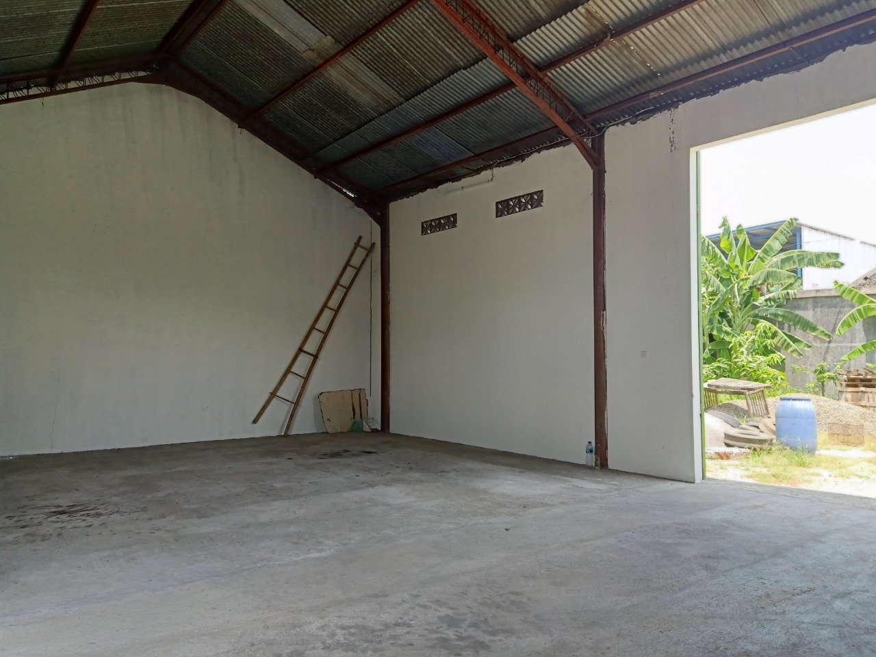 Dijual CEPAT MURAH Tanah Bonus Bangunan STRATEGIS AREA KOMERSIL di Semarang Timur - 1