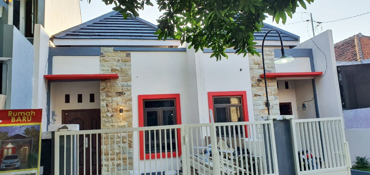 Dijual Rumah Baru Siap Huni di Wiyung Kota Surabaya Dekat SMA Negeri 22 Surabaya - 1