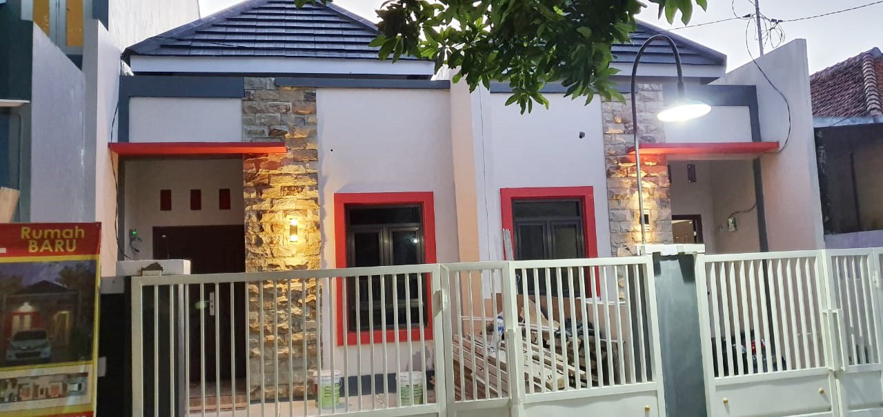 Dijual Rumah Baru Siap Huni di Wiyung Kota Surabaya Dekat SMA Negeri 22 Surabaya - 2