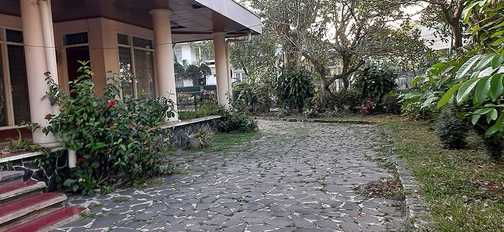 RUMAH KOLONIAL DI JALAN RIAU MARTADINATA BANDUNG - 5