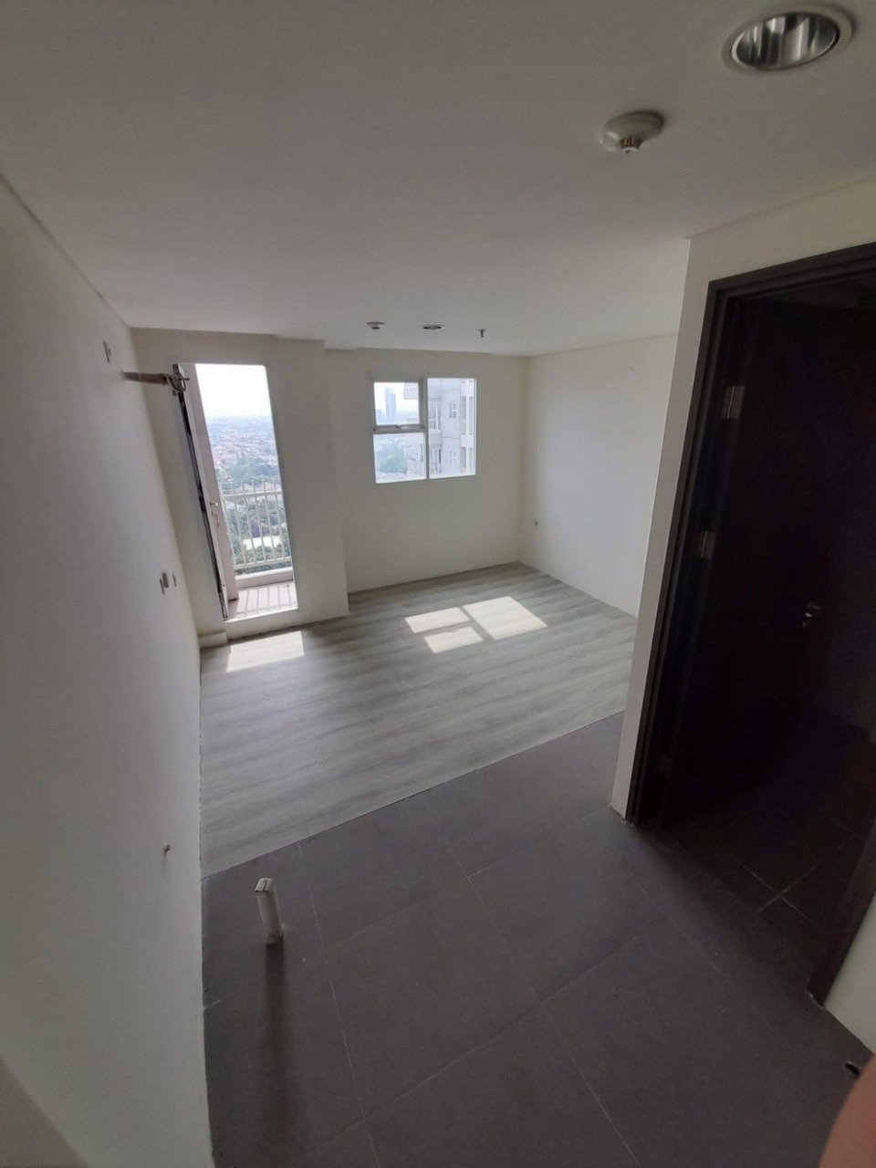 Dijual Murah Apartemen Bintaro icon Tower Amethyst Pondok Aren, Tangerang Selatan - 2