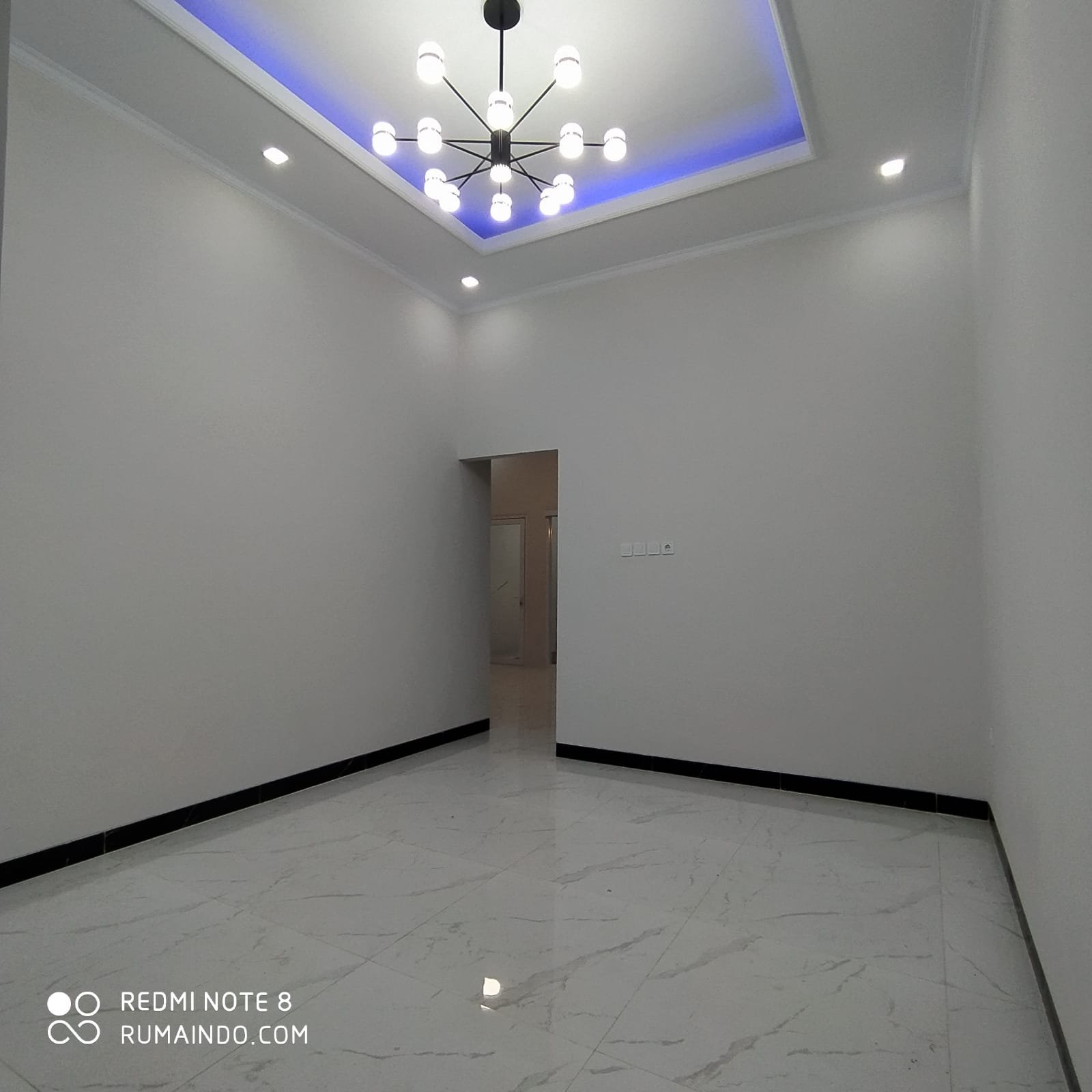 Dijual Rumah Ada Kolam Renang di Cluster Sevilla Residence Lebak Bulus Jakarta Selatan - 2
