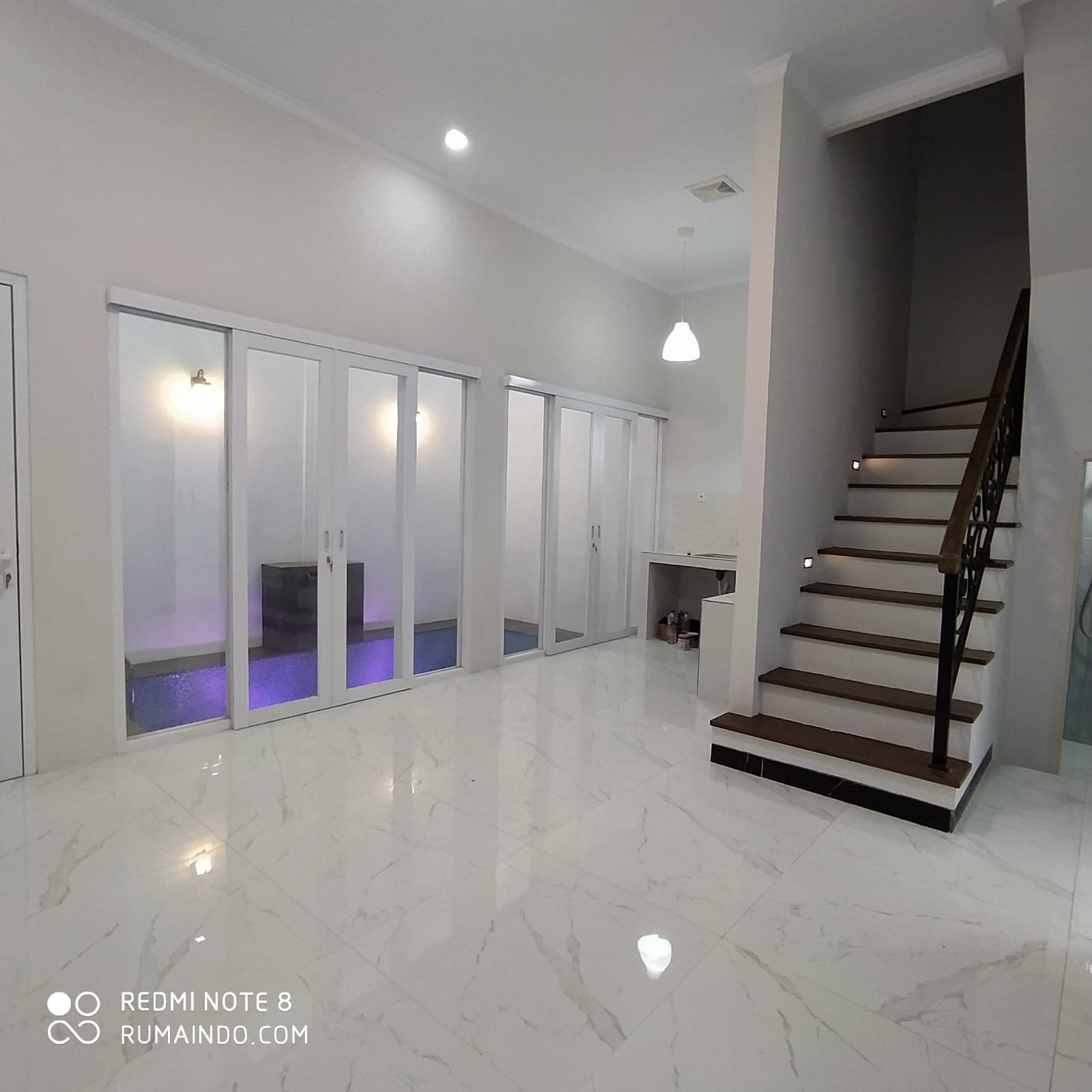 Dijual Rumah Ada Kolam Renang di Cluster Sevilla Residence Lebak Bulus Jakarta Selatan - 6