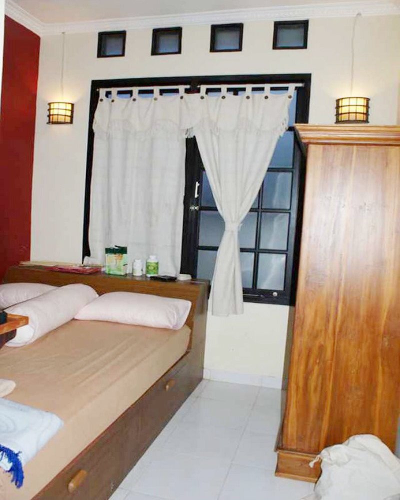 Kost Murah di Cempaka Putih Dekat Kampus UNJ, UIJ dan Green Pramuka Square Mall - 3
