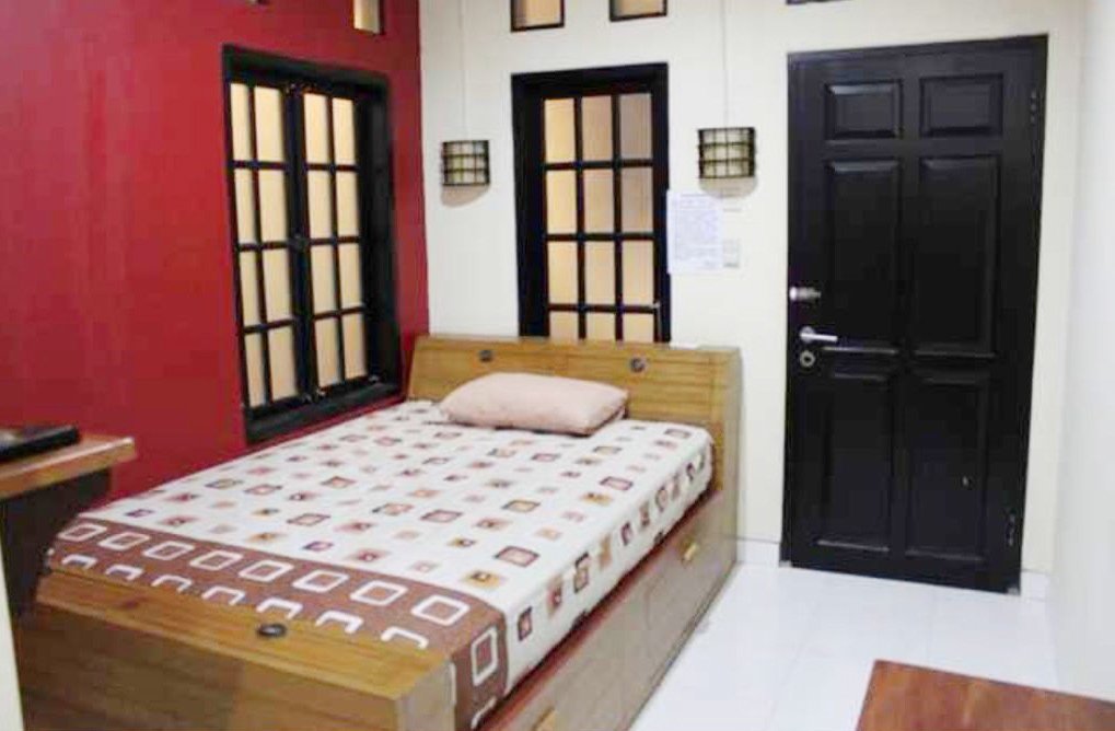 Kost Murah di Cempaka Putih Dekat Kampus UNJ, UIJ dan Green Pramuka Square Mall - 1