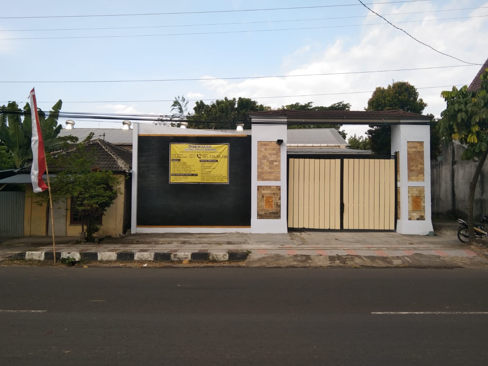 DISEWAKAN GUDANG BARU DIRENOVASI LOKASI SANGAT STRATEGIS DI TENGAH KOTA DAN DI JALUR JALAN RAYA KABUPATEN - 2