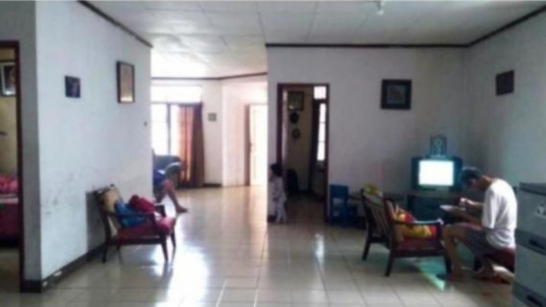 Rumah seken murah bonus tanah 602 m2 di Ciputat, siap huni - 5