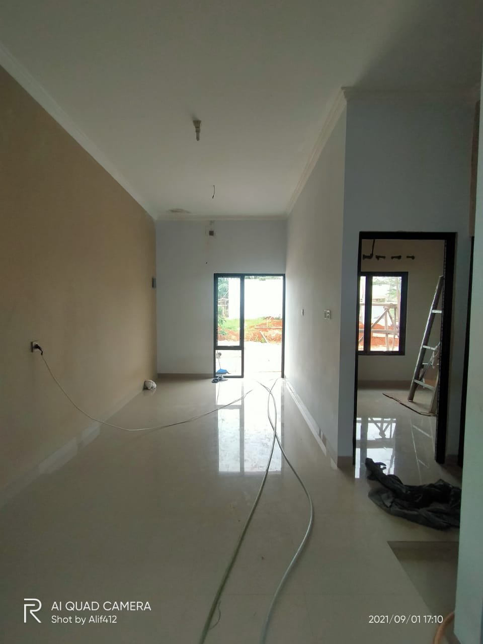 Laku Keras Nih Rumah Disainnya Keren Banget Lokasinya di Pamulang Tangsel - 3