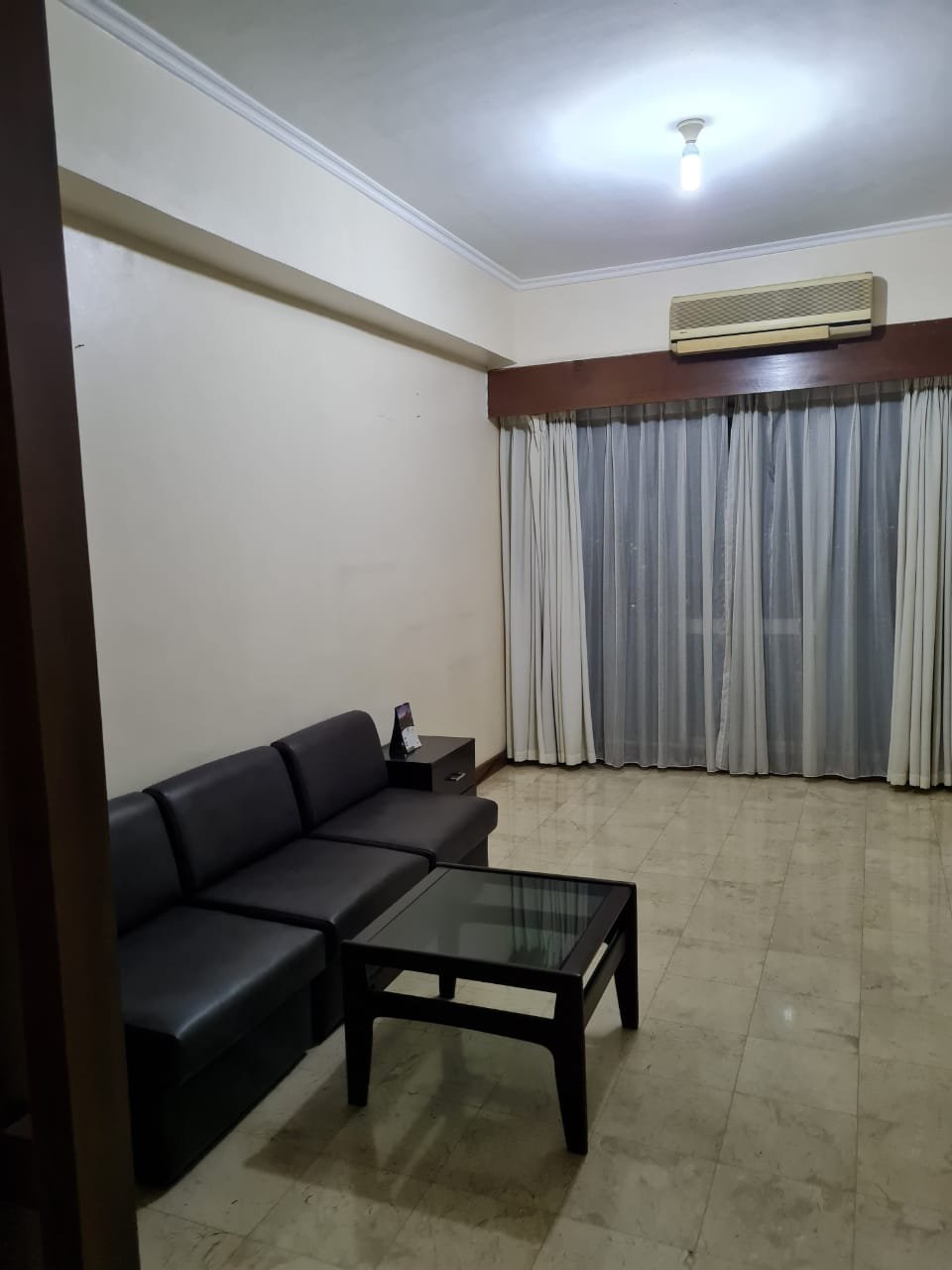 Sewa Apartment Wesling Kedoya 3BR, Kedoya Garden - 9