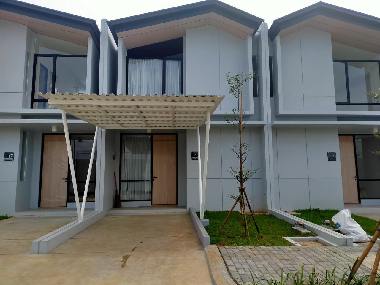 Disewa Murah Rumah Cluster Water Front River Side,Cikarang Bekasi,Jawa Barat - 2