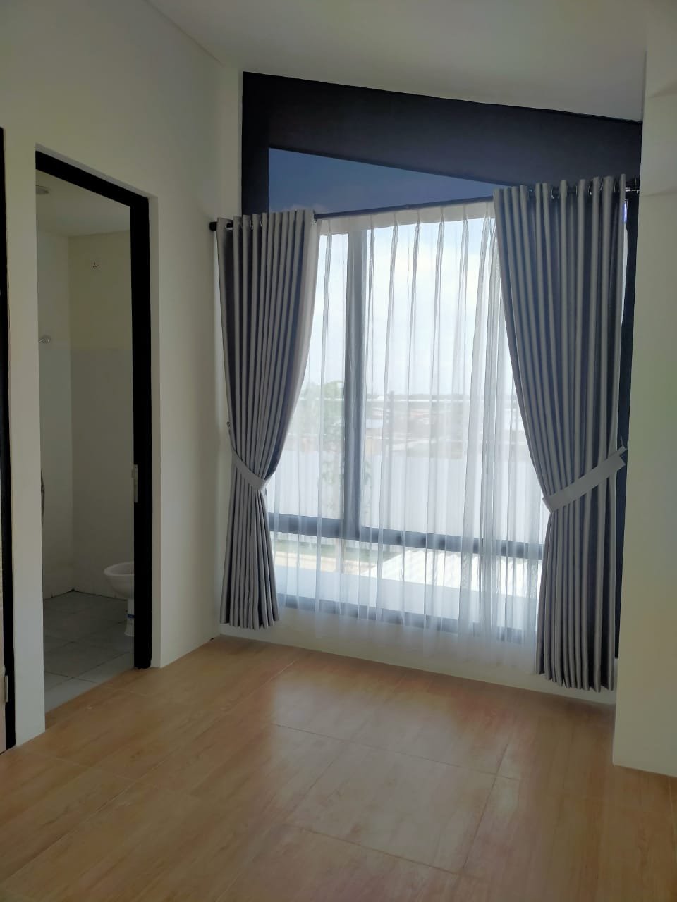 Disewa Murah Rumah Cluster Water Front River Side,Cikarang Bekasi,Jawa Barat - 7