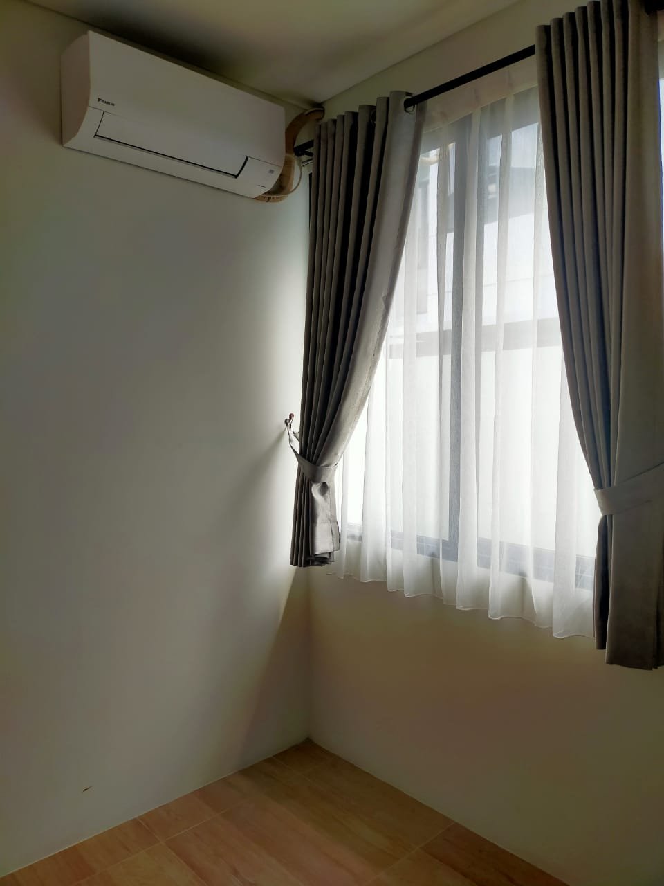 Disewa Murah Rumah Cluster Water Front River Side,Cikarang Bekasi,Jawa Barat - 6