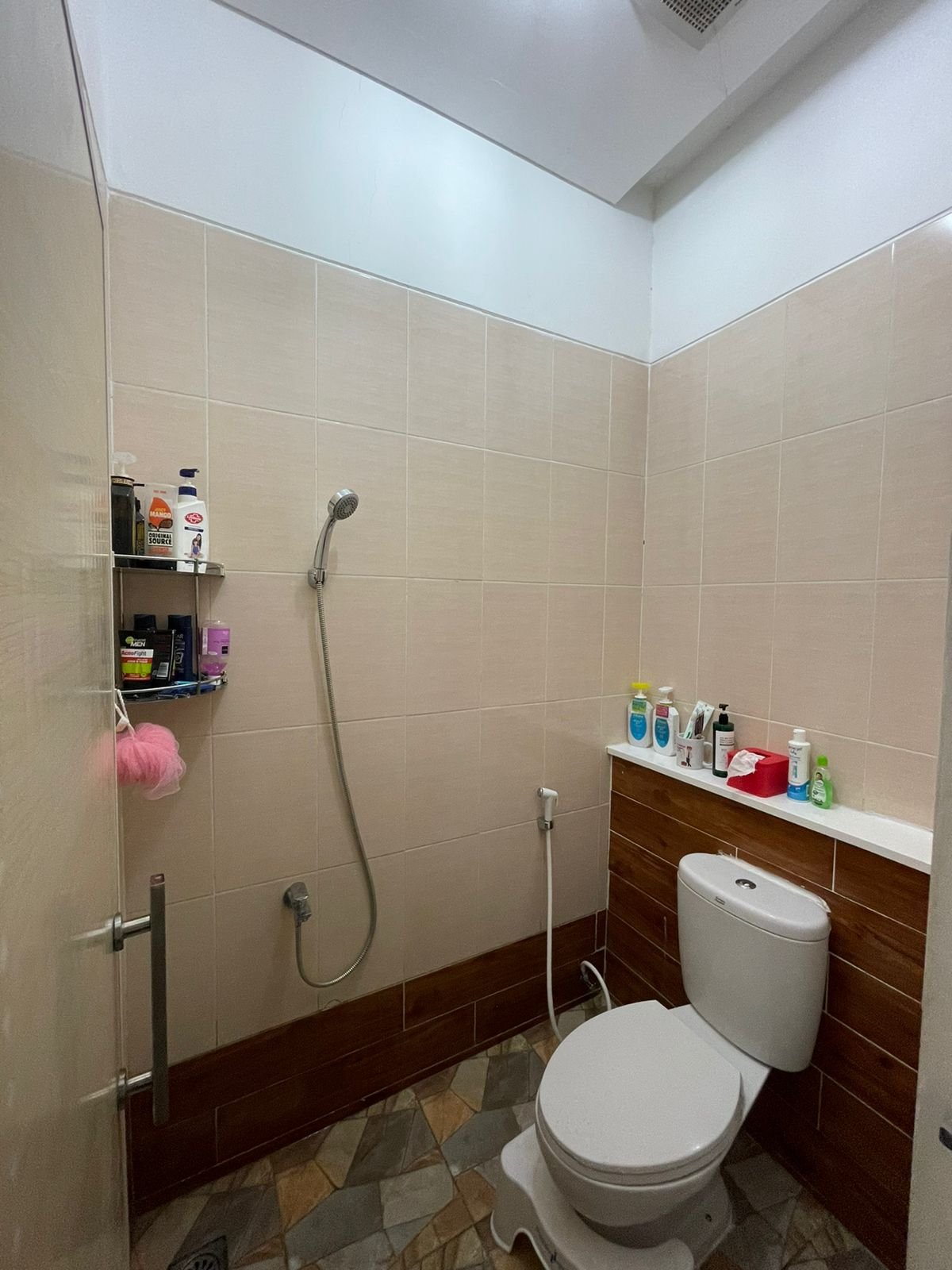 Dijual Rumah Semi Furnish Perumahan Kota Legenda Tambun Bekasi - 6