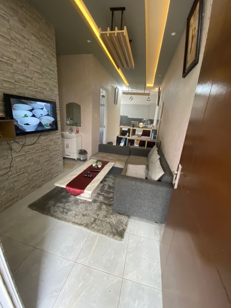 Dijual Rumah Semi Furnish Perumahan Kota Legenda Tambun Bekasi - 2