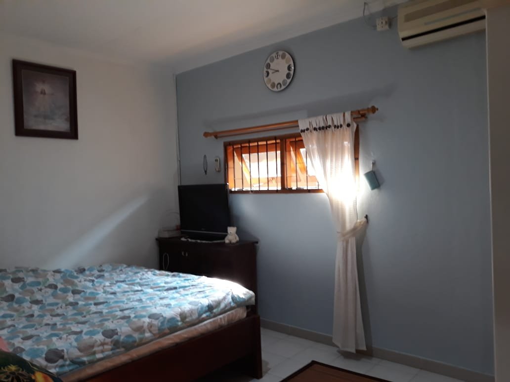 Dijual Rumah Cantik dekat kampus UIN, tanah 300 m2 di Ciputat Timur hanya 2,7 M - 2