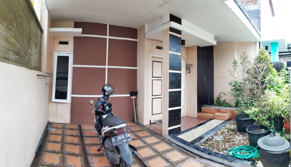 Jual Rumah di Kota Malang Dekat Alun-Alun Malang dan Universitas PGRI Kanjuruhan Malang - 2