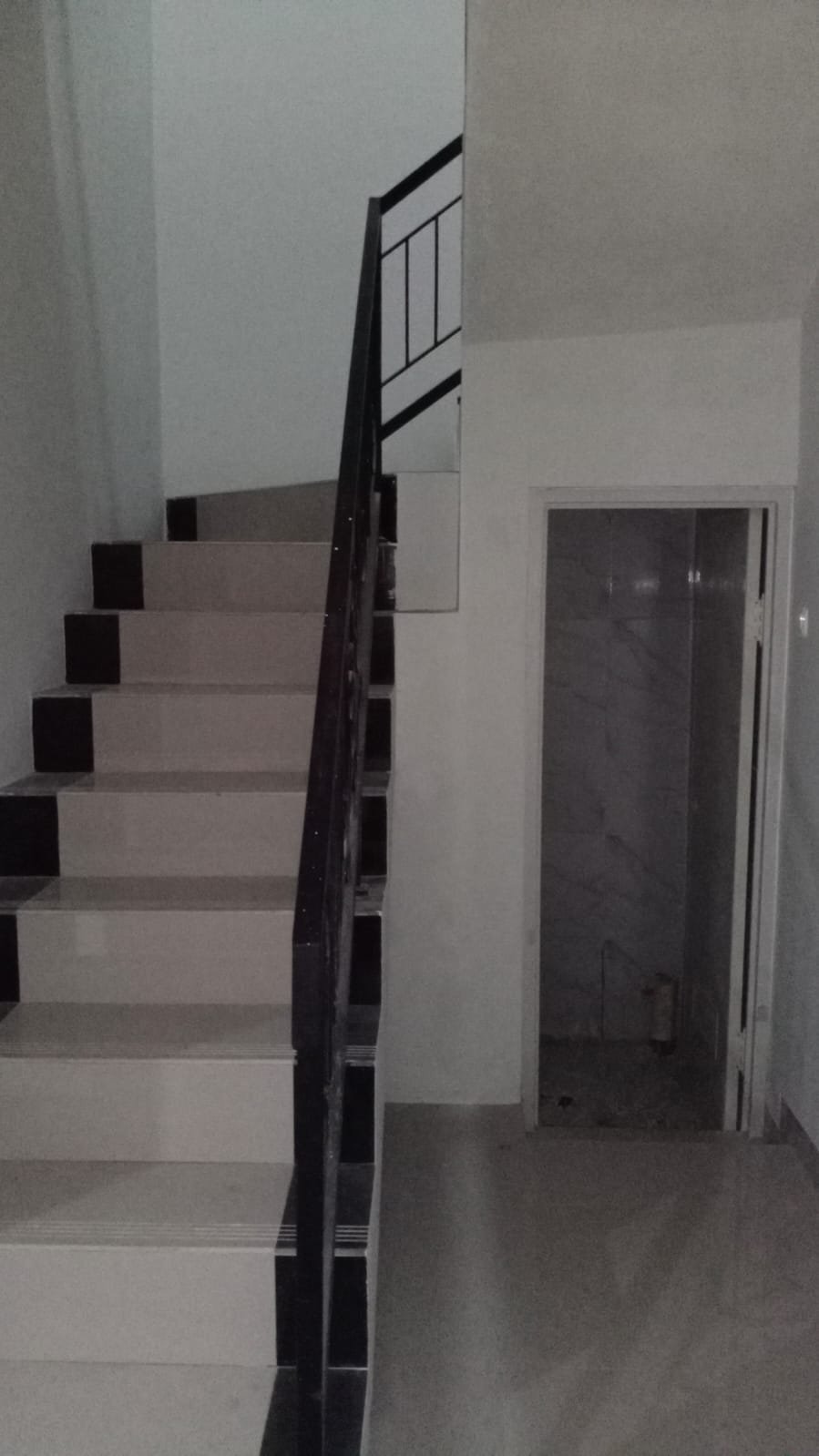 Rumah Baru Siap Huni Hadap Timur di Kalimulya Kawasan GDC Depok - 9
