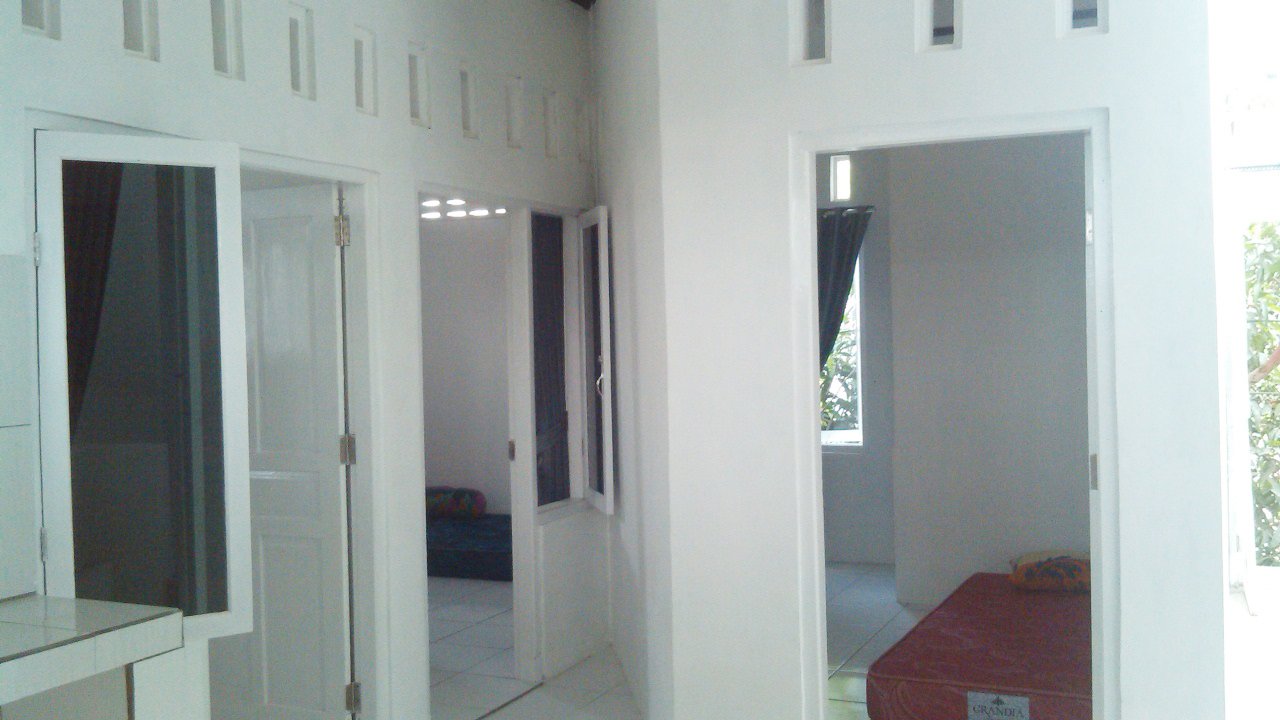 Kost Dekat Bandara Adisutjipto, XT Square, Gembira Loka Zoo dan Universitas Ahmad Dahlan - 5