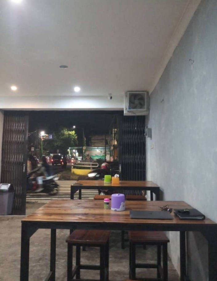 Dijual/ Disewakan Ruko Semi Furnish Cocok Untuk Bisnis atau Huni Sendiri - 3