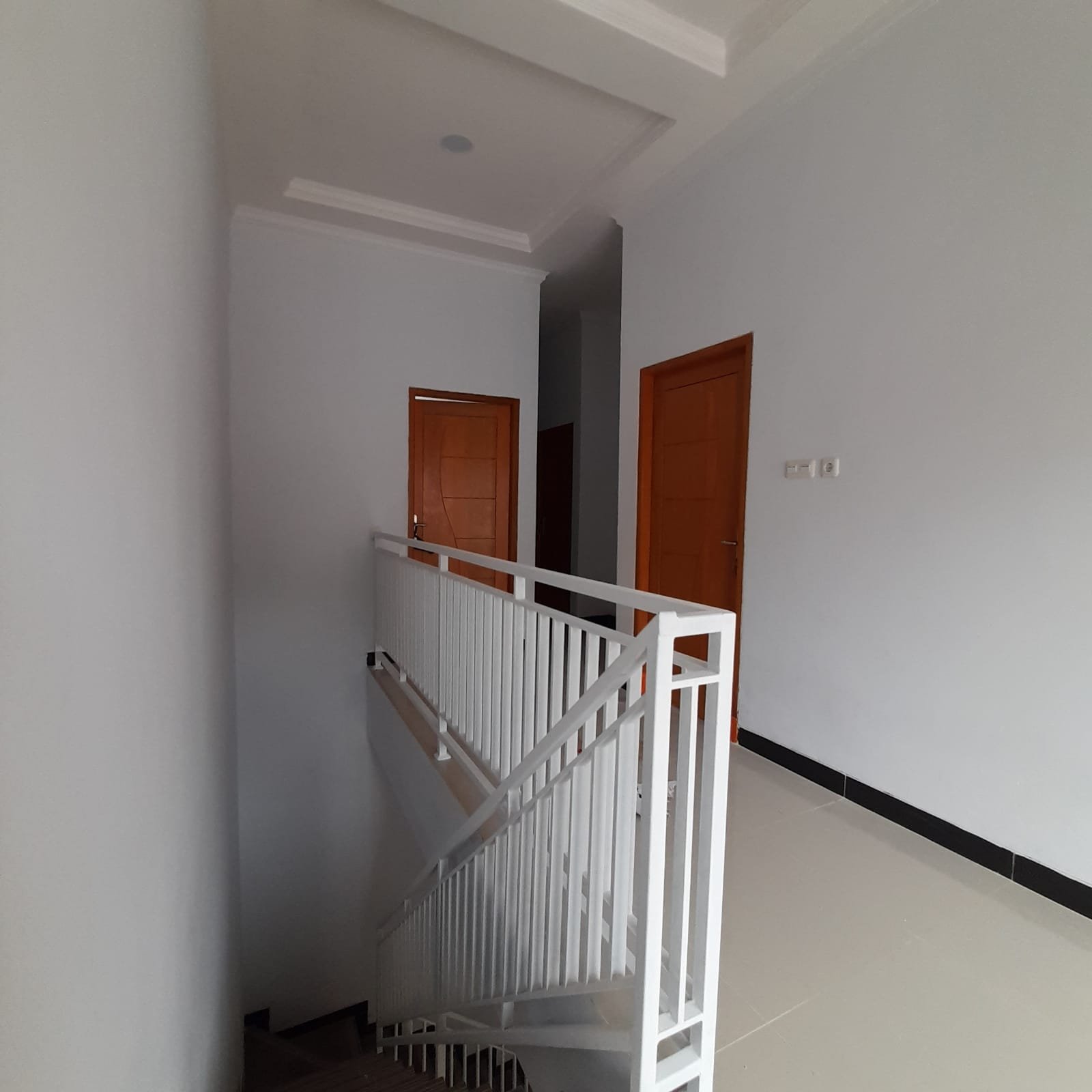 Dijual Rumah Termurah Ada Kolam Renang di Jagakarsa Jakarta Selatan - 5