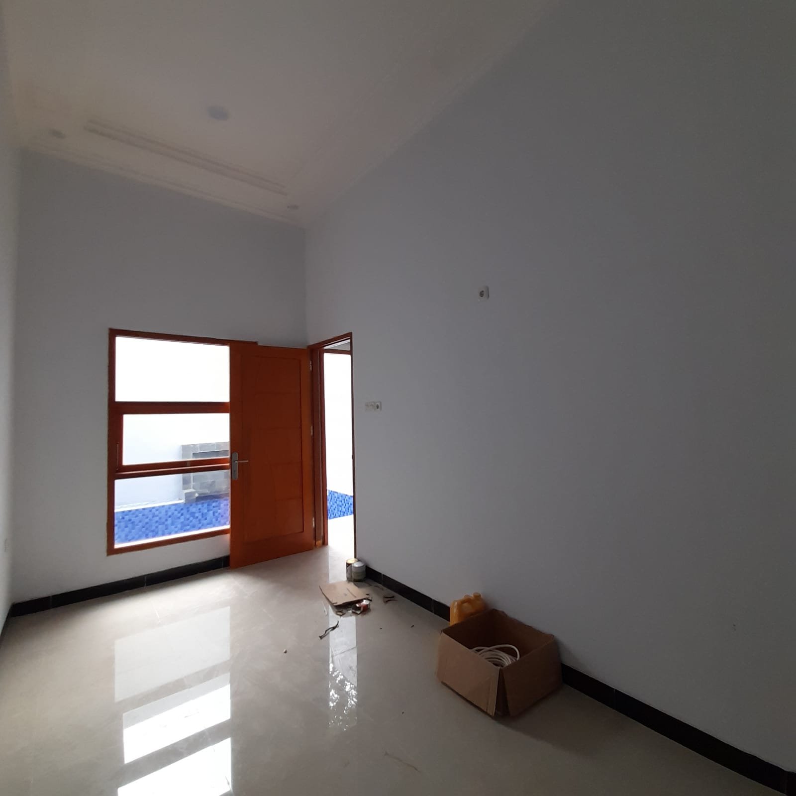 Dijual Rumah Termurah Ada Kolam Renang di Jagakarsa Jakarta Selatan - 3