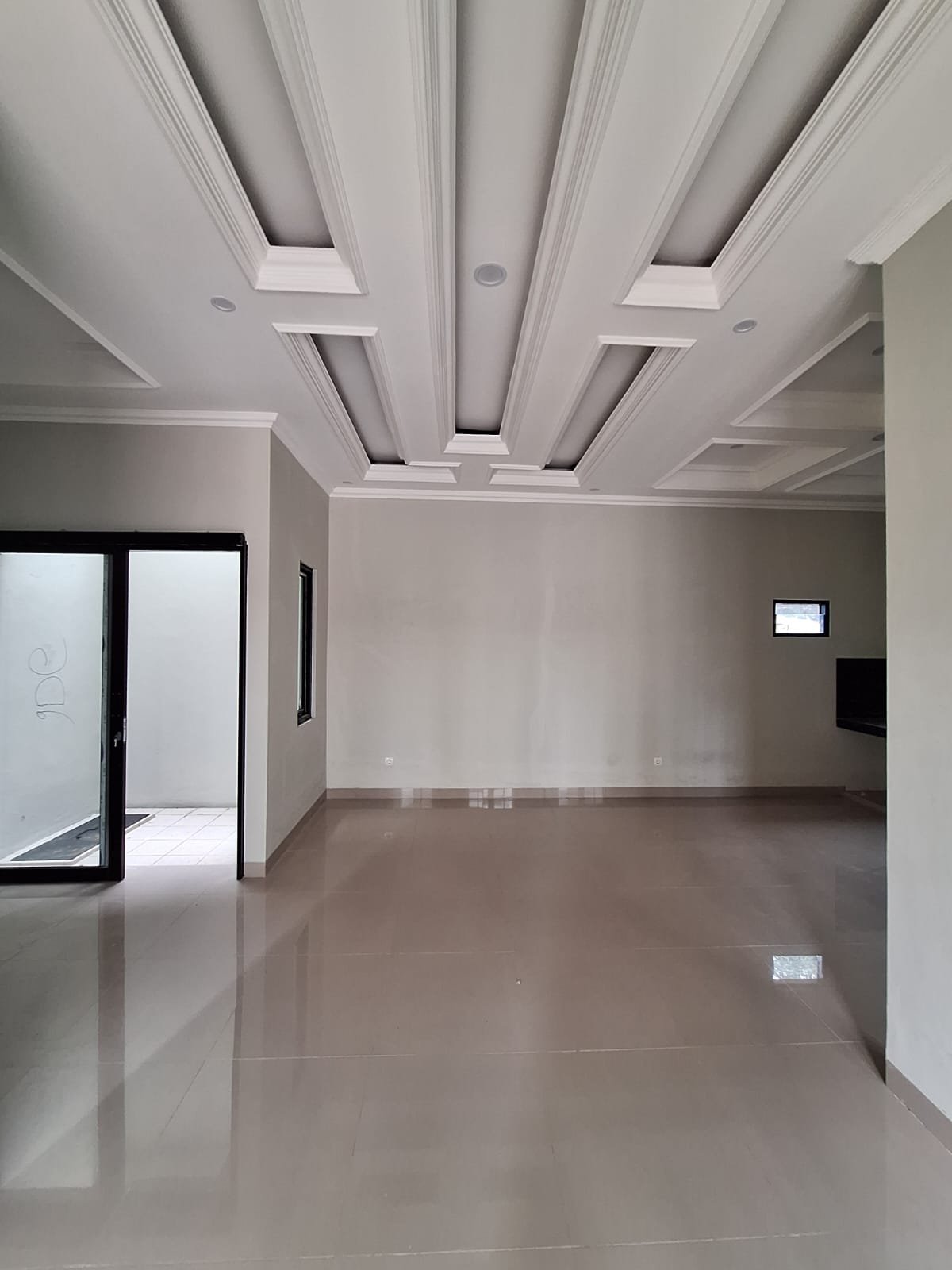 Rumah 2 Lantai Siap Huni Desain Keren Lokasi Nempel GDC Depok - 11