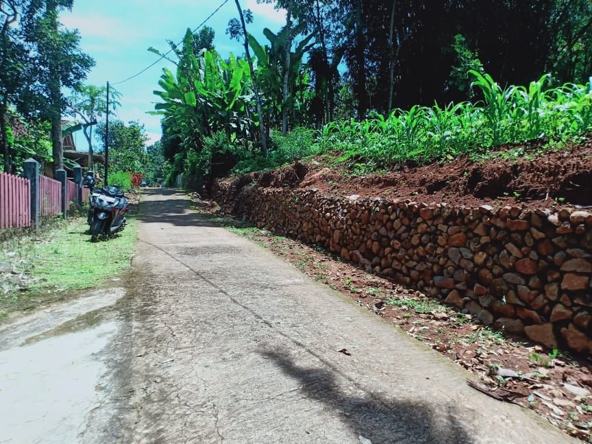 Dijual Tanah Datar 1800m² Cocok dikavling Mojogedang Karanganyar - 9