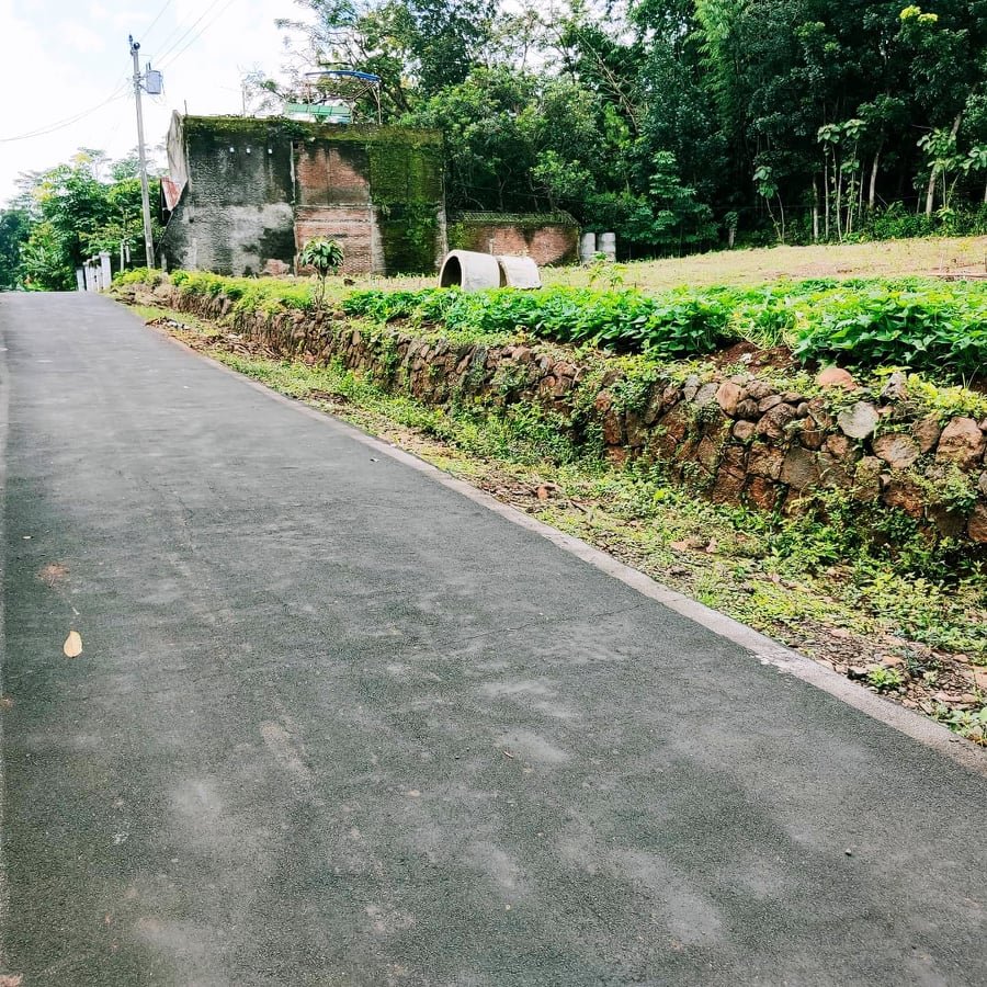 Dijual Tanah Datar 311m² Mojogedang Karanganyar - 4