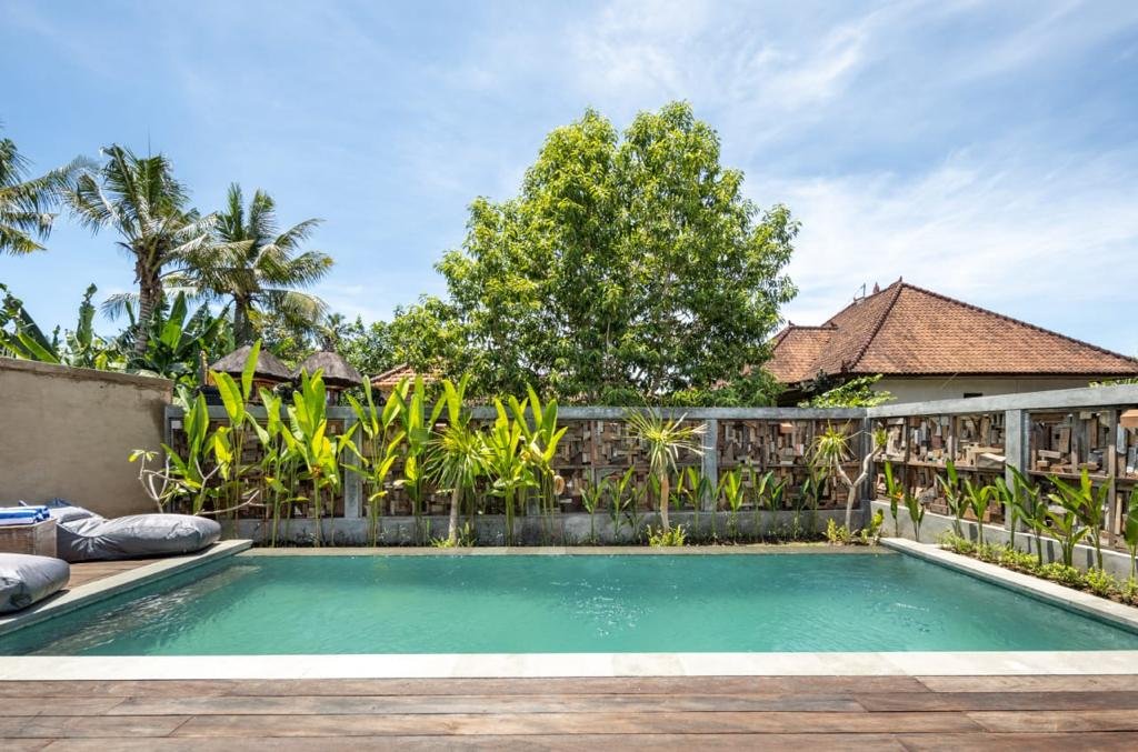 A BRAND NEW VILLA AT LODTUNDUH, UBUD, with amazing Javanese carved old teak - 8