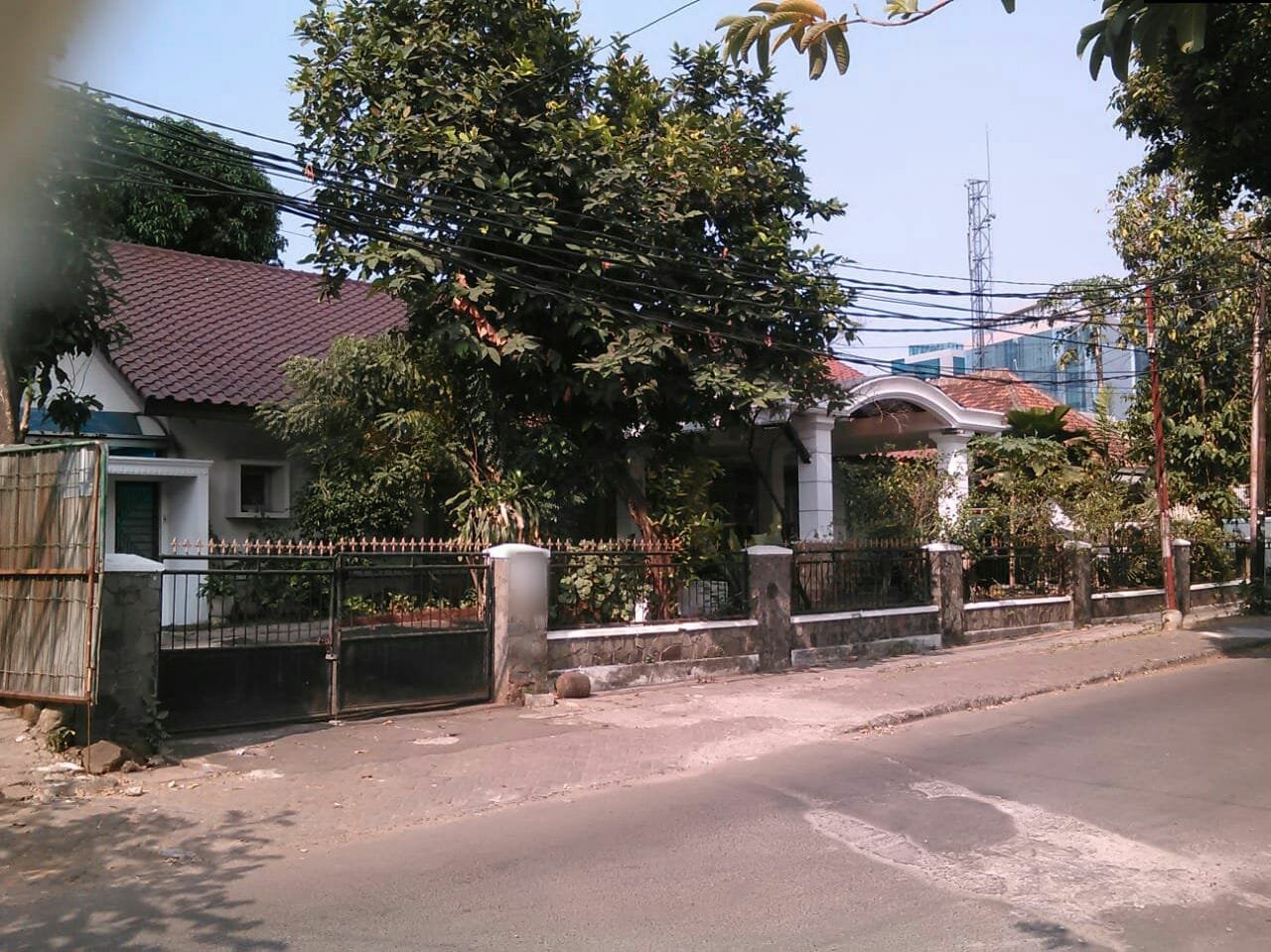 Rumah terhitung Tanah saja Luas 1429 m2 di Tulodong, Senopati Siap Pakai untuk Kantor Pemerintahan - 4
