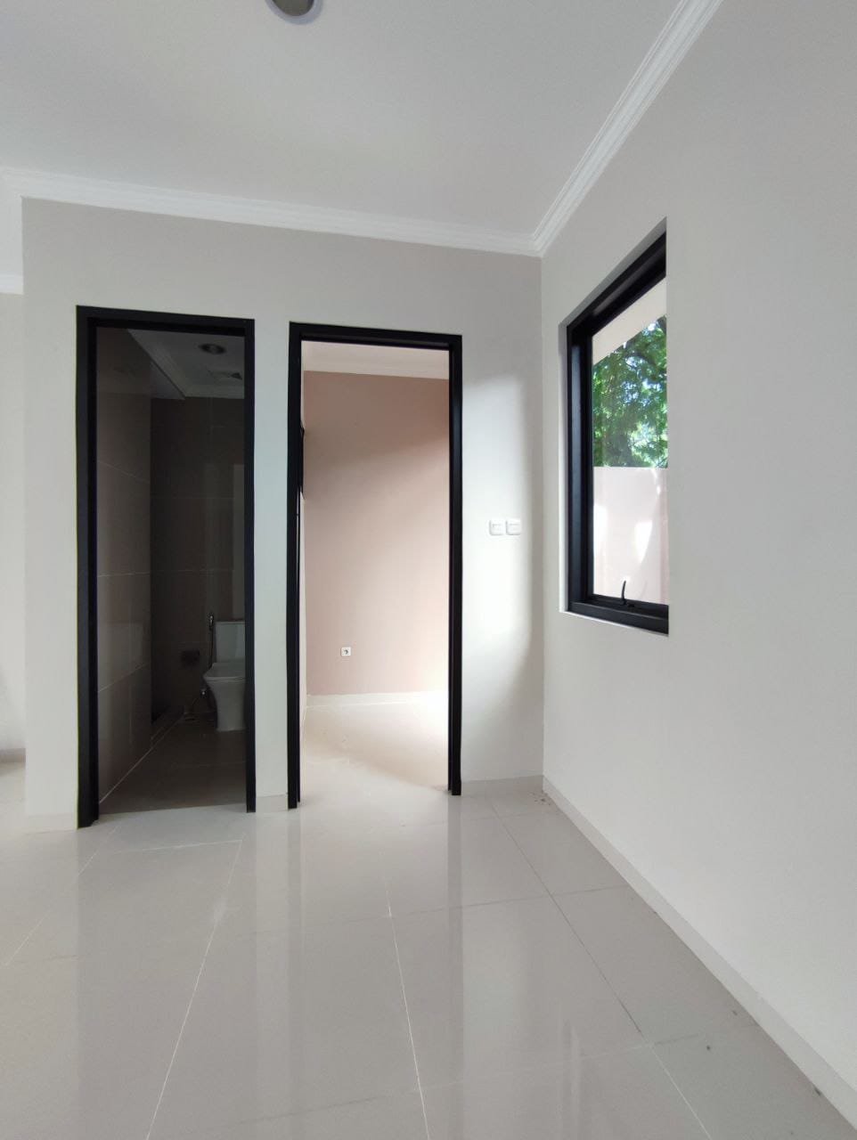 Khusus 1 Unit,,Buruaan !!! Promo Akhir Tahun!! Rumah 2 Lantai Berkualitas Model Skandinavian - 3