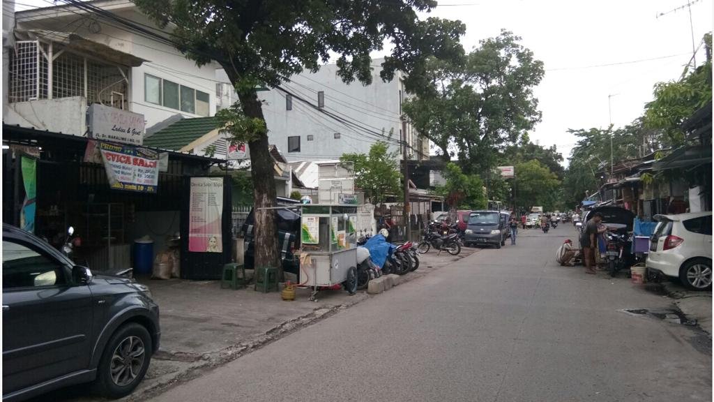 Dijual Rumah Tinggal, Usaha Laundry, Percetakan dan Kos-Kosan di Grogol - 3