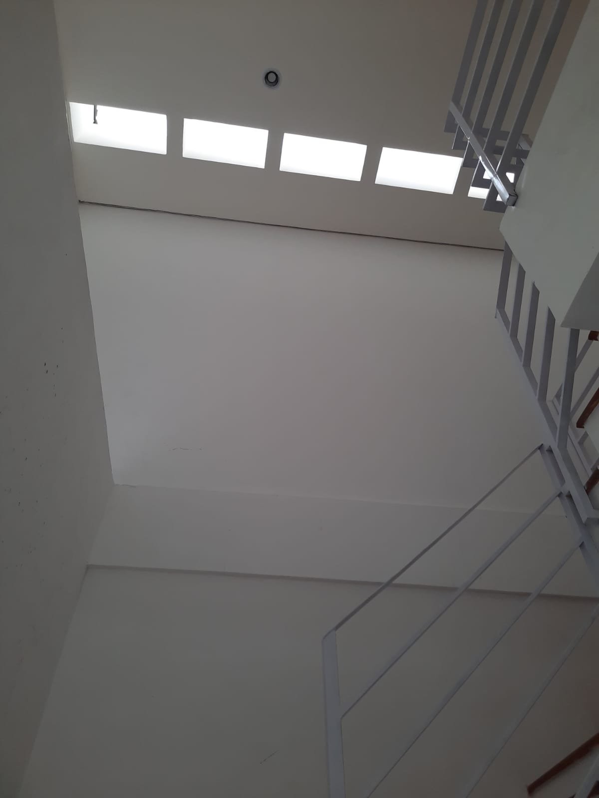 Rumah 2 Lantai Mewah Cantik, Dekat Exit Tol BORR Kayu Manis1 - 16
