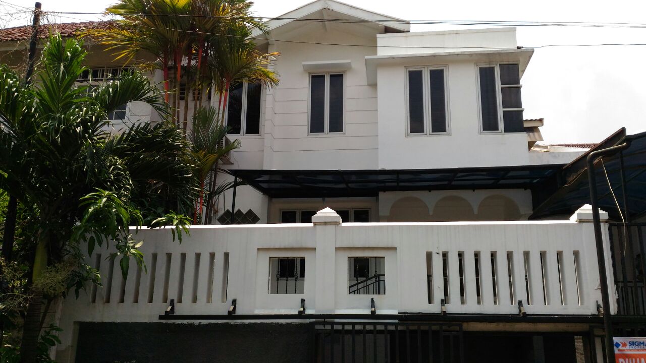Rumah murah Bonus Tanah 200 m2 di Pondok Indah, siap huni hanya 7,9 M (nego) - 1