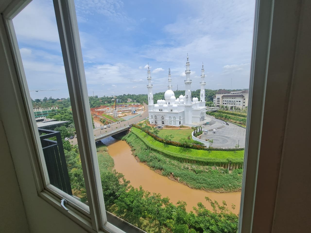 Dijual 1 Unit Apartemen Podomoro Golf View, Lt 8, 2 kmr, Unfurnished - 5