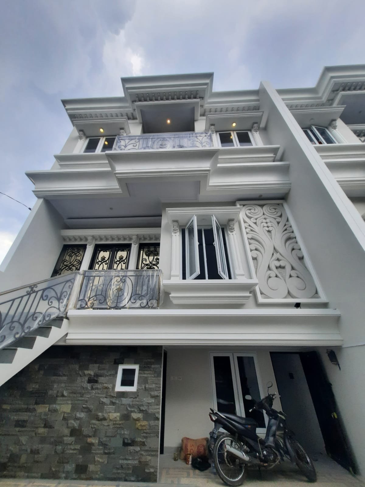 Dijual Rumah Mewah Classic Modern Jl Durian Jagakarsa JAKARTA SELATAN - 9