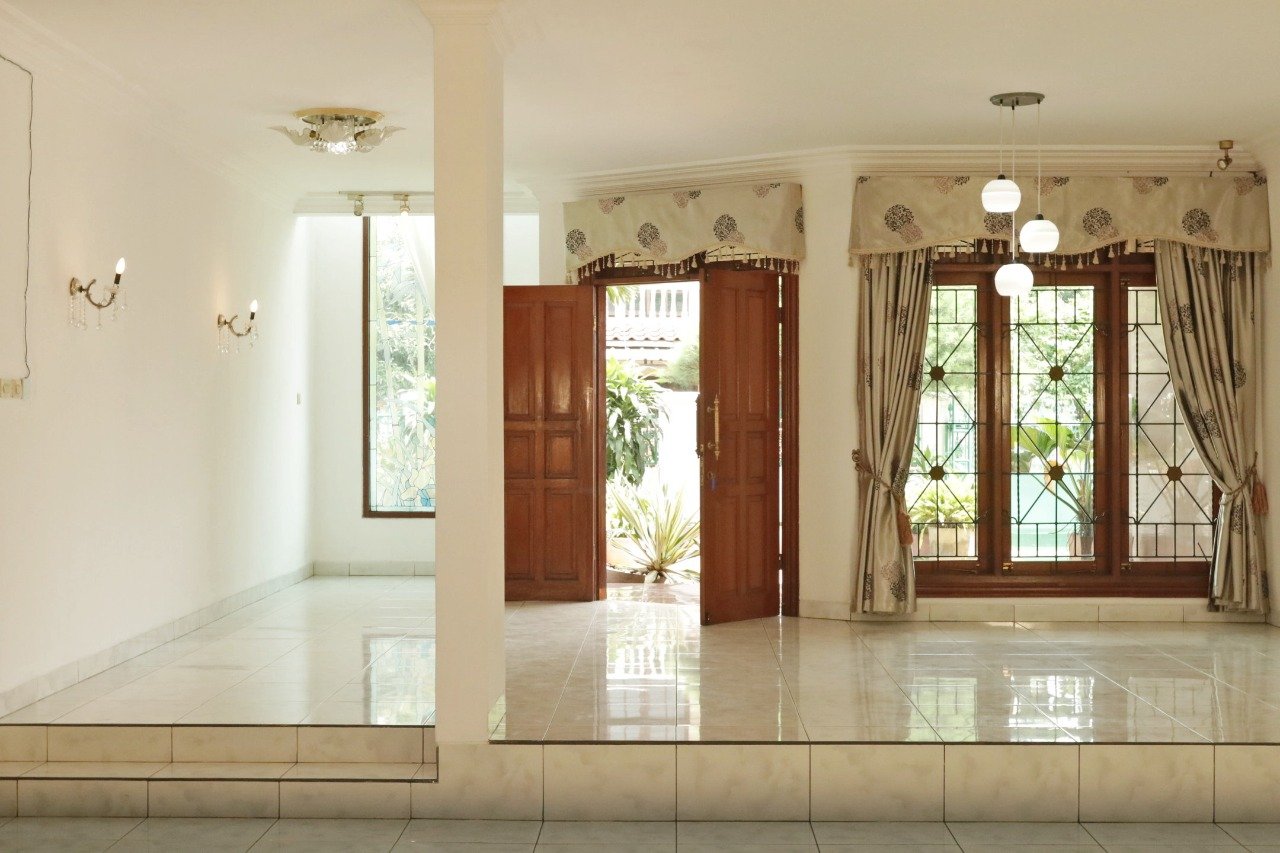 Dijual Cepat Rumah Ciracas Mewah, Murah dan Siap Huni - 5