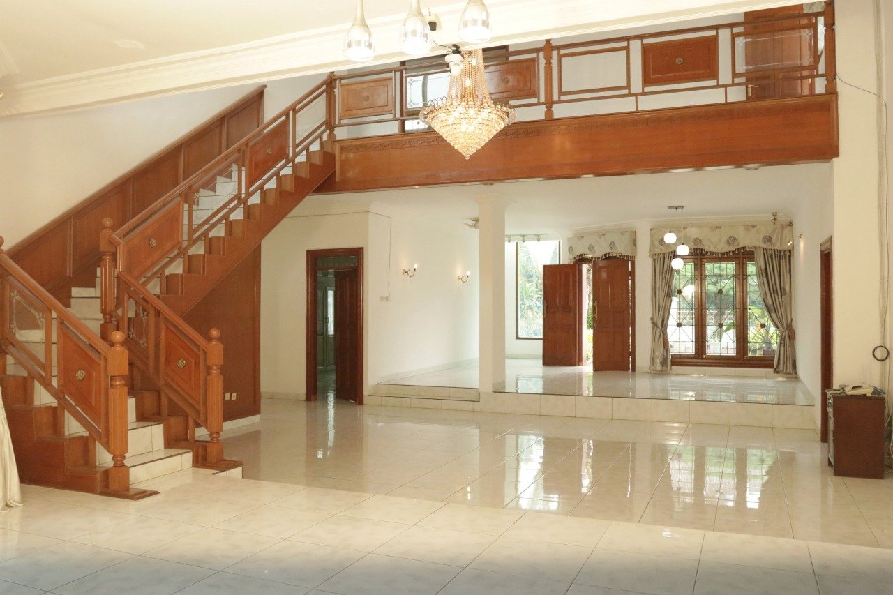 Dijual Cepat Rumah Ciracas Mewah, Murah dan Siap Huni - 8