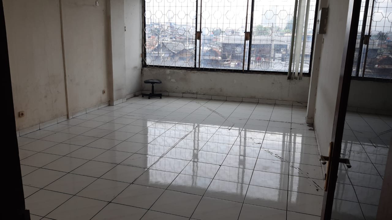 Ruko Dapat Langsung Digunakan 4 Lantai di Jl Tanjung Selor 15 B,Jakarta Pusat - 10
