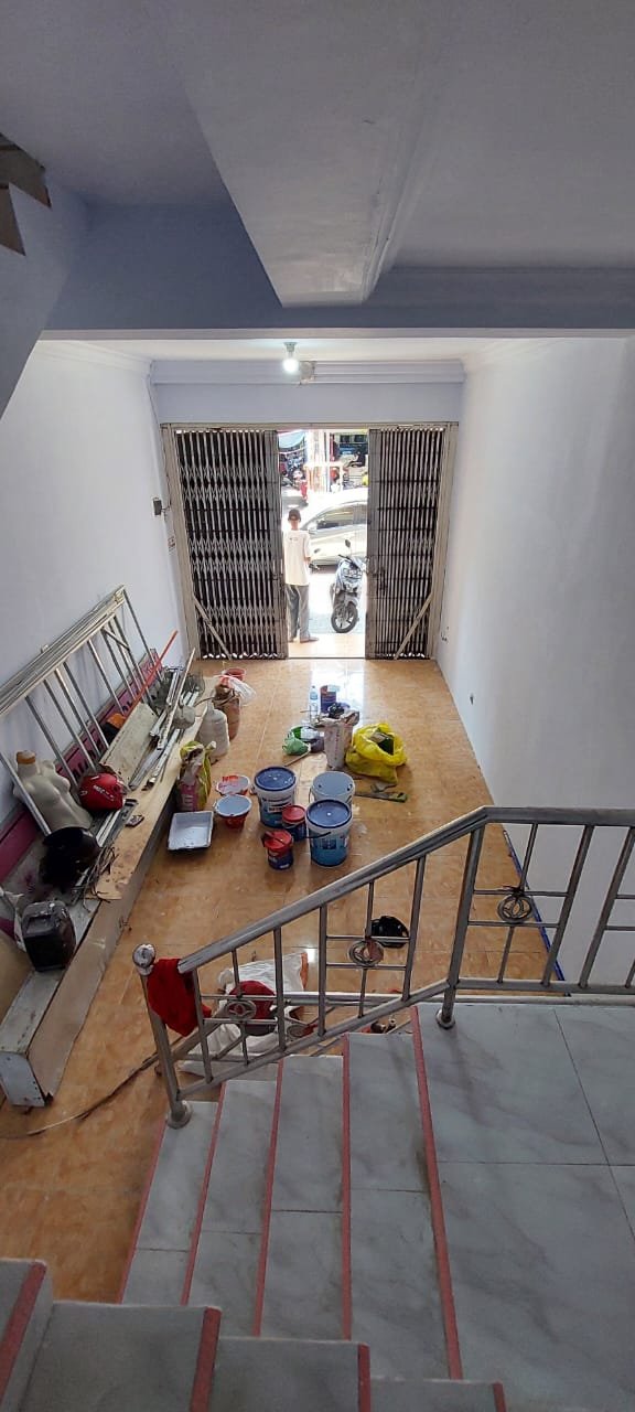 Ruko di jual rumah Jl. Laiya Pusat bisnis Grosir Pasar Sentral - 5